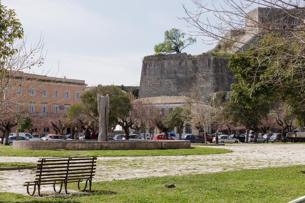 Old Courthouse * Corfu (city)
